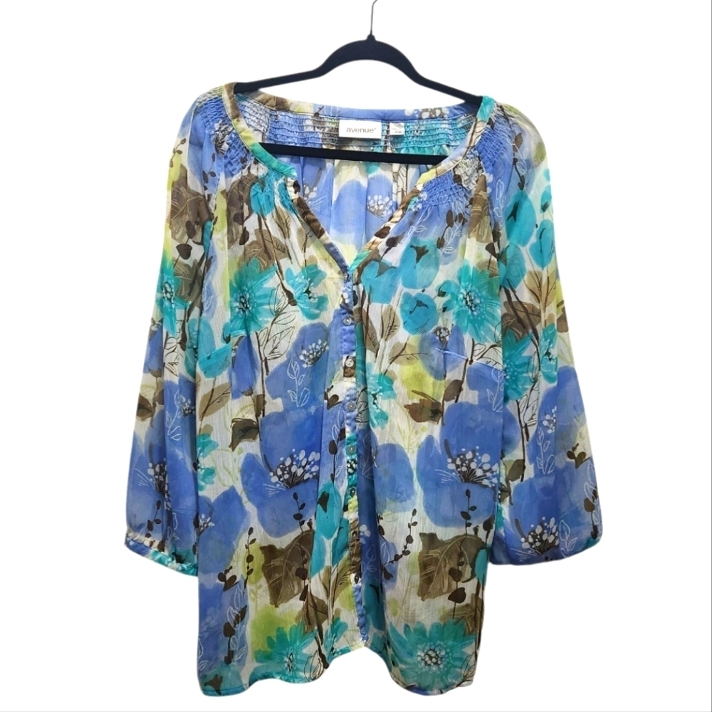Avenue Women 18/20 Blue Floral Chiffon Split Vneck Button Long Sleeve Blouse